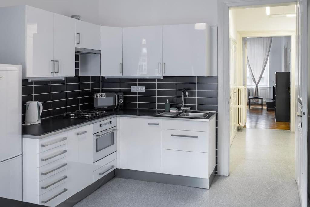 Prince Matyas Apartment ปราก ภายนอก รูปภาพ